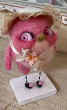 Load image into Gallery viewer, Polly the pink 🐥 chick