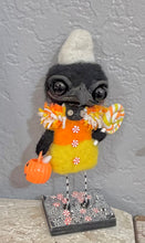 Load image into Gallery viewer, Candycrow 🐦‍⬛💛🧡🤍
