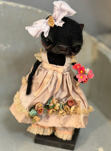 Load image into Gallery viewer, Fiona and her new beautiful dress 🌸🌺🌷💐🌹🌻🌷🌺💐🌸🌹