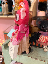 Load image into Gallery viewer, Shiloh the Shopping 🛍️ 🦇 bat