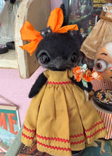 Load image into Gallery viewer, Malory 🐦‍⬛