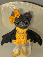 Load image into Gallery viewer, Bellaluna the sweet Bat