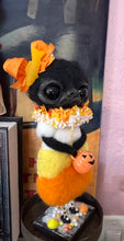 Load image into Gallery viewer, Candy corn 🐈‍⬛🧡💛🤍