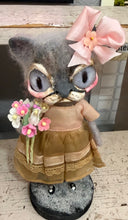 Load image into Gallery viewer, Greta the gray kitty 🐈‍⬛ 💖
