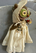 Load image into Gallery viewer, Olivia the owl 🦉