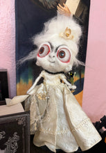 Load image into Gallery viewer, Georgia the gorgeous Ghost 👻
