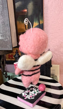 Load image into Gallery viewer, Bubblegum bumblebee 🐝 💖