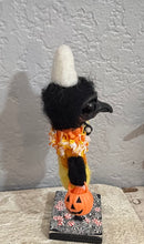 Load image into Gallery viewer, Candycrow 🐦‍⬛💛🧡🤍