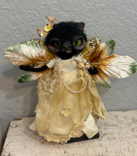Load image into Gallery viewer, Sophie 💛🖤