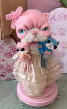 Load image into Gallery viewer, Mama Kitty 💖🩷💝