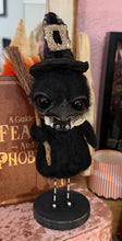 Load image into Gallery viewer, Jessie the sweet crow 🐦‍⬛ 🖤🤍🖤