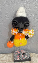 Load image into Gallery viewer, Candycrow 🐦‍⬛💛🧡🤍