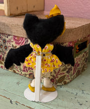 Load image into Gallery viewer, Bellaluna the sweet Bat