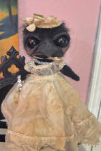 Load image into Gallery viewer, Georgia the sweet Crow 🐦‍⬛