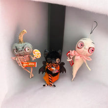 Load image into Gallery viewer, ghost 👻 Ornament