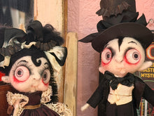 Load image into Gallery viewer, Victoria 🦇