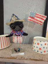 Load image into Gallery viewer, Patriotic Crow 🐦‍⬛ 🇺🇸
