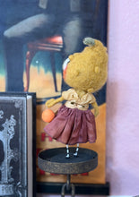 Load image into Gallery viewer, Gracie the Gourd 🎃