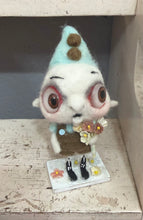 Load image into Gallery viewer, Elvis the little fall Elf