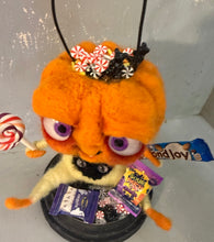 Load image into Gallery viewer, Candy bucket 🎃🧡