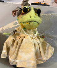 Load image into Gallery viewer, Fiona 💚